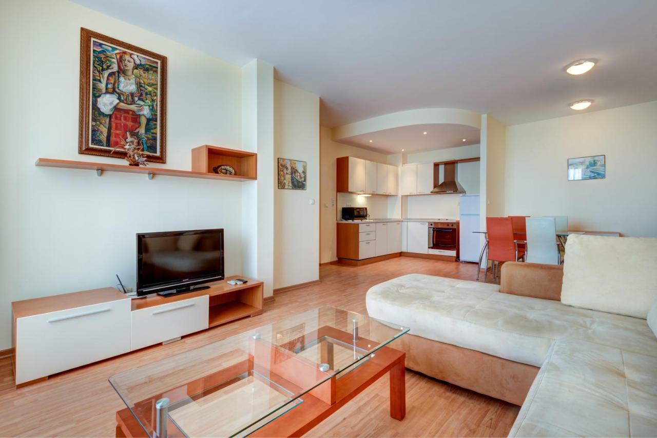 Apartment дриймбг - райска градина, влас